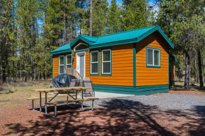 Bend-Sunriver Camping Resort Cottage 1